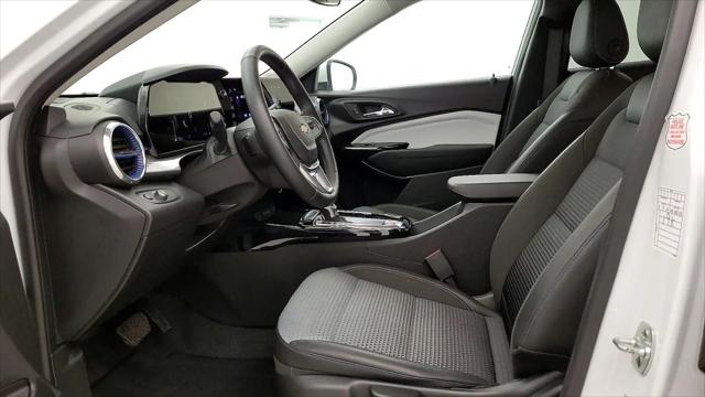 2025 Chevrolet Trax FWD LT