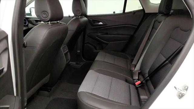 2025 Chevrolet Trax FWD LT