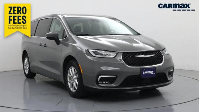 2023 Chrysler Pacifica Touring L for sale in Independence, MO