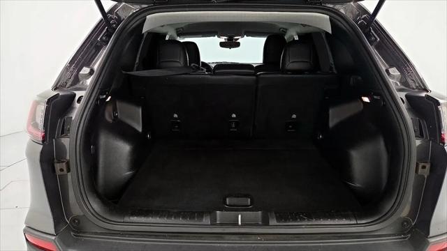 2022 Jeep Cherokee X 4x4