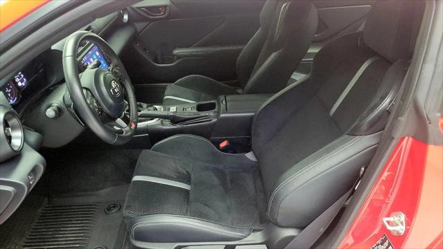 2024 Toyota GR86 Premium