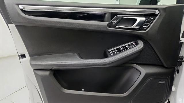 2020 Porsche Macan Macan