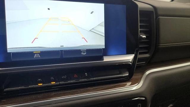 2023 Chevrolet Silverado 1500 4WD Crew Cab Short Bed LT with 2FL