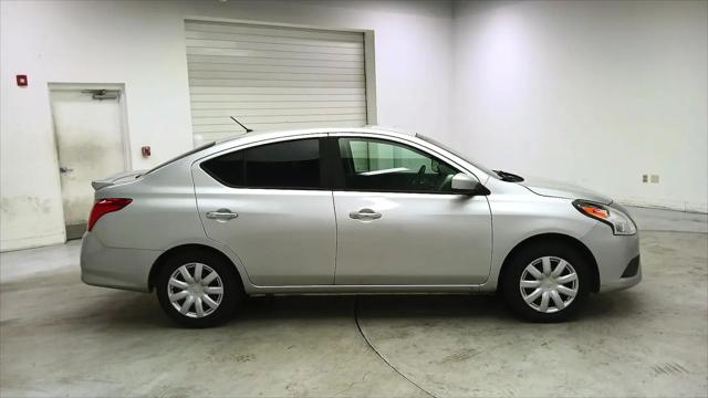 2019 Nissan Versa 1.6 SV