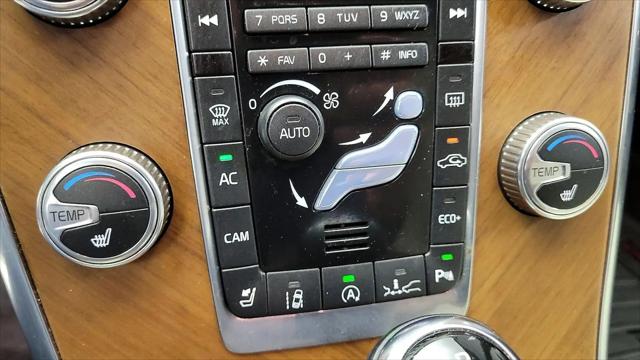 2015 Volvo XC60 T5 Platinum