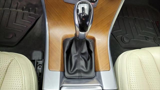 2015 Volvo XC60 T5 Platinum