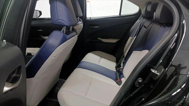2022 Lexus UX 250h UX 250h