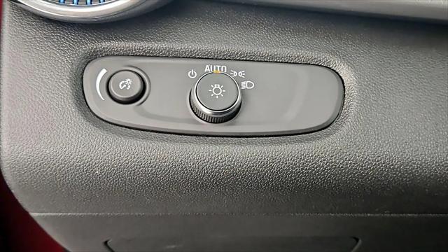 2025 Chevrolet Trax FWD LT