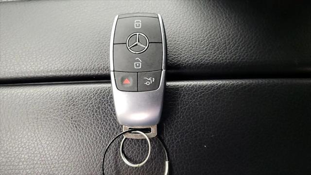 2025 Mercedes-Benz GLB GLB 250