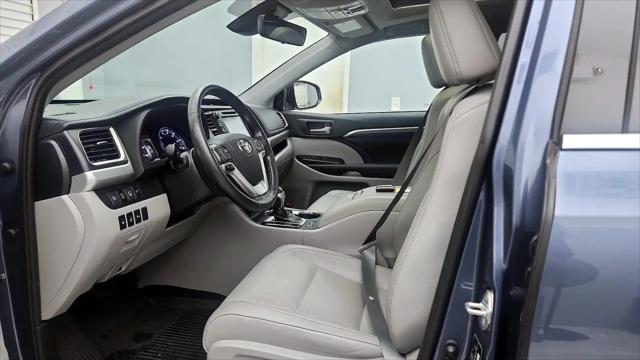 2019 Toyota Highlander Limited Platinum