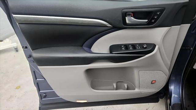 2019 Toyota Highlander Limited Platinum