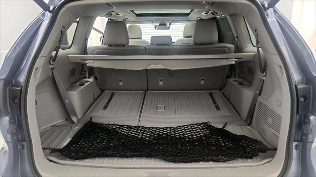 2019 Toyota Highlander Limited Platinum