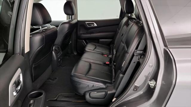2019 Nissan Pathfinder SL