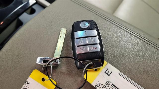 2016 Kia Sedona EX