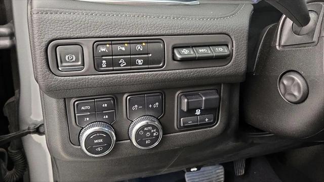 2023 GMC Yukon XL 4WD Denali