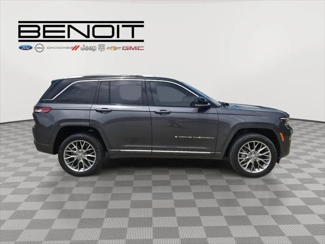 2023 Jeep Grand Cherokee Summit 4x2