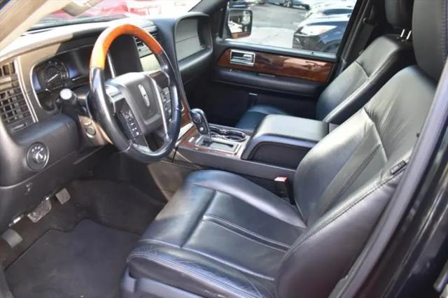 2015 Lincoln Navigator Standard