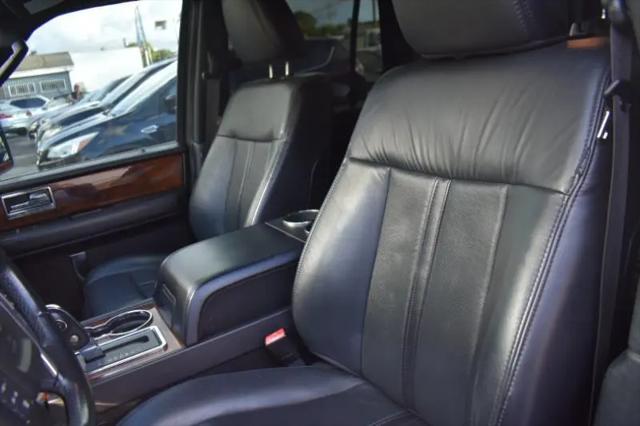 2015 Lincoln Navigator Standard
