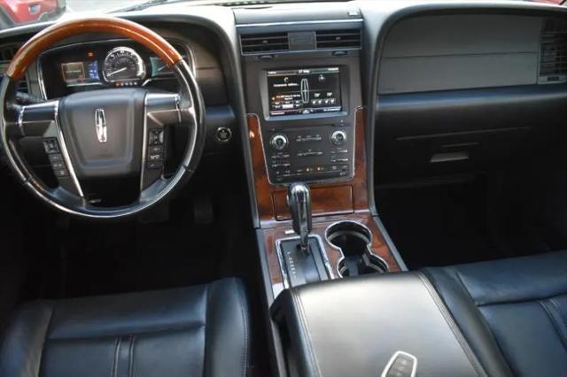 2015 Lincoln Navigator Standard