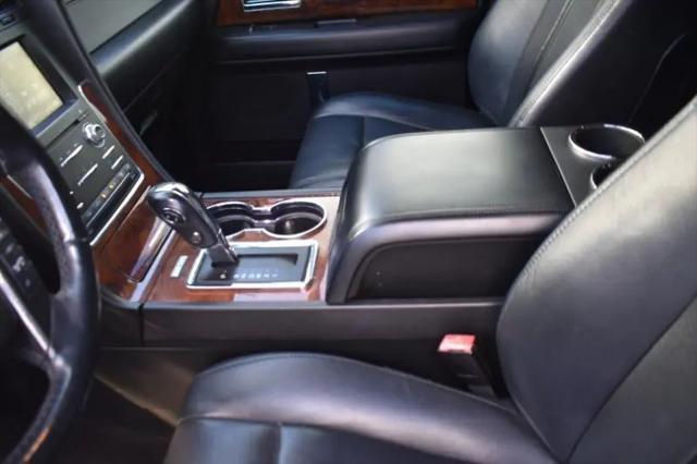 2015 Lincoln Navigator Standard