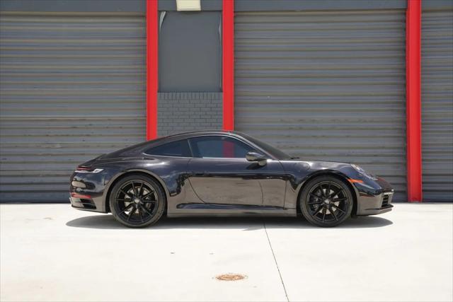 2020 Porsche 911 Carrera