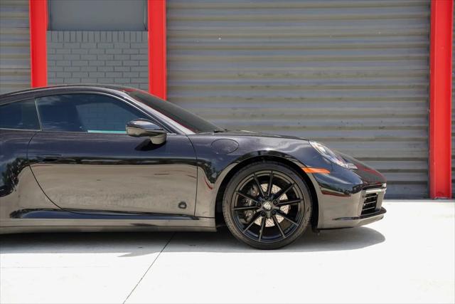 2020 Porsche 911 Carrera