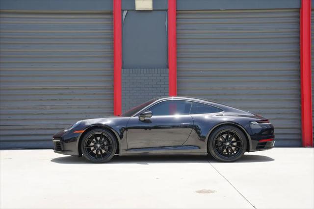 2020 Porsche 911 Carrera
