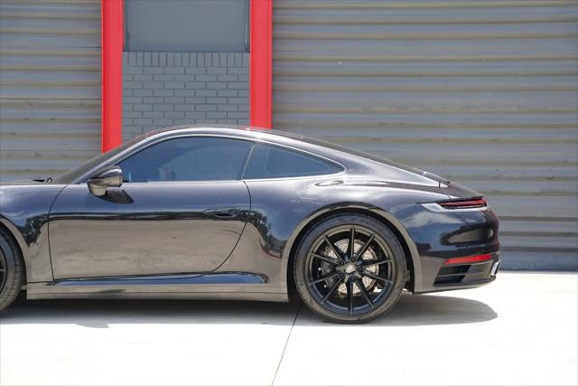 2020 Porsche 911 Carrera