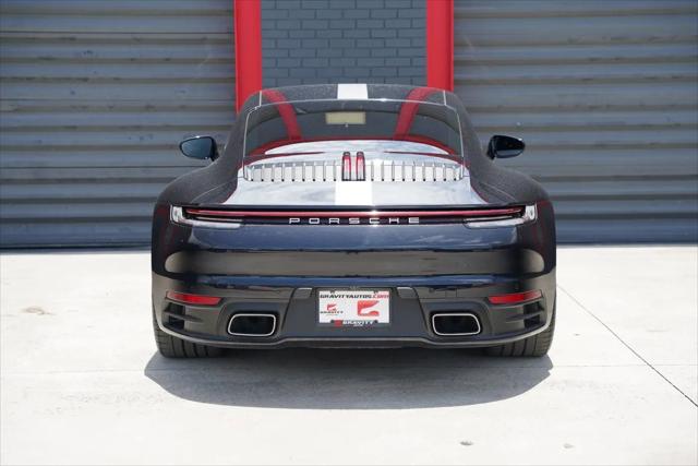 2020 Porsche 911 Carrera