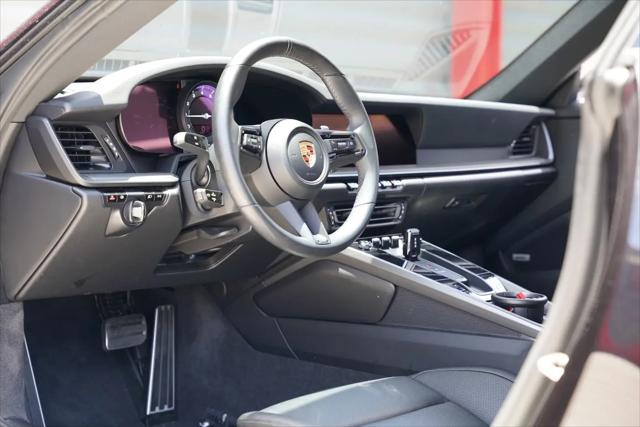 2020 Porsche 911 Carrera