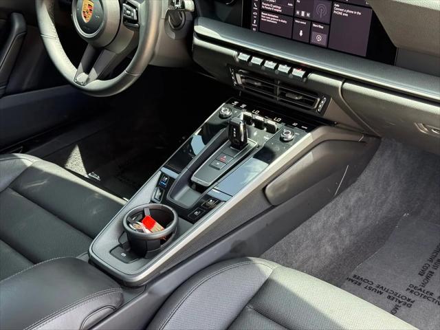2020 Porsche 911 Carrera