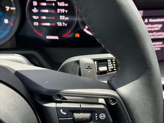 2020 Porsche 911 Carrera