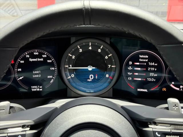 2020 Porsche 911 Carrera