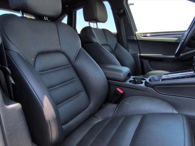 2024 Porsche Macan T