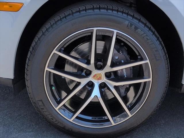 2024 Porsche Macan T