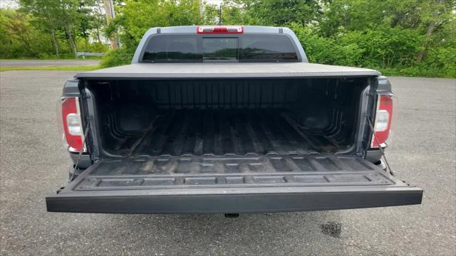 2022 GMC Canyon 4WD Crew Cab Short Box AT4 - Leather