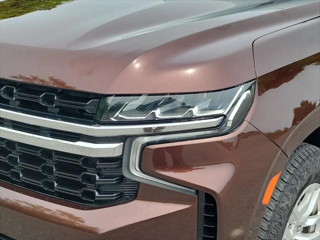 2022 Chevrolet Suburban 4WD LS
