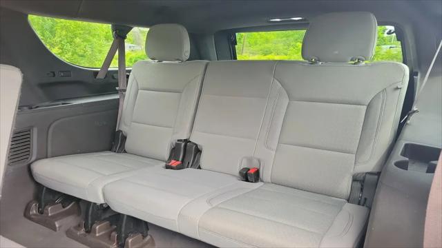 2022 Chevrolet Suburban 4WD LS