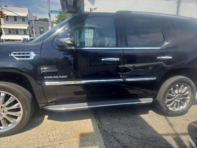 2011 Cadillac Escalade Standard