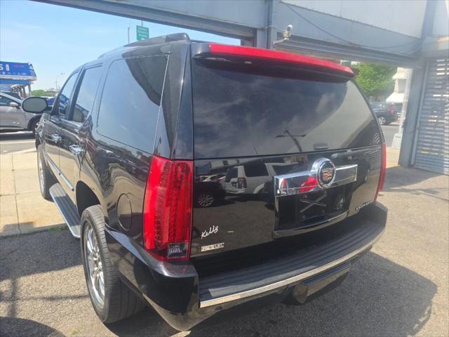 2011 Cadillac Escalade Standard