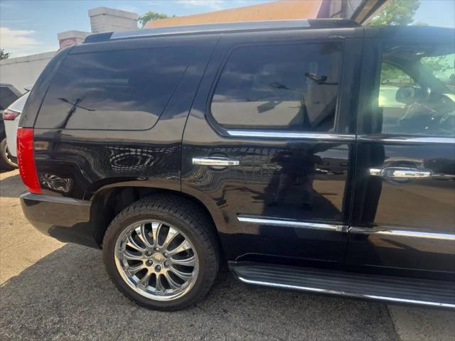 2011 Cadillac Escalade Standard