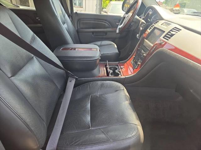 2011 Cadillac Escalade Standard