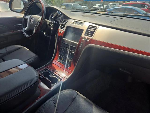 2011 Cadillac Escalade Standard