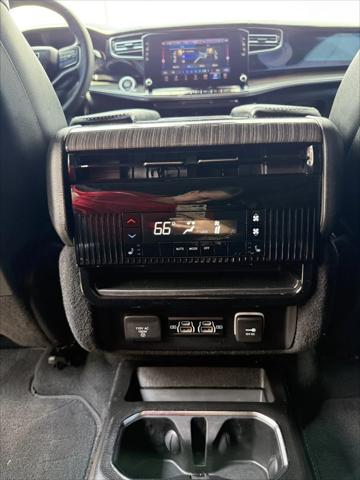 2022 Jeep Wagoneer Series III 4x4