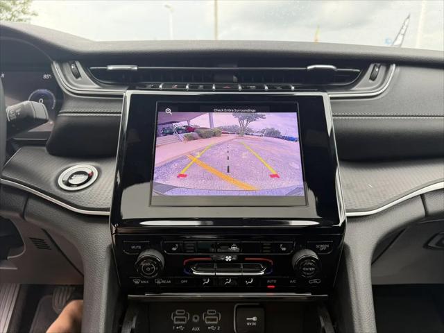 2025 Jeep Grand Cherokee L Laredo X 4x4