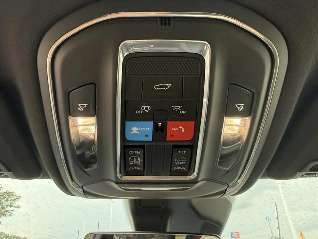 2025 Jeep Grand Cherokee L Laredo X 4x4