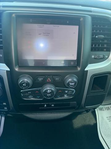 2023 Ram 1500 Classic SLT Crew Cab 4x4 5'7" Box