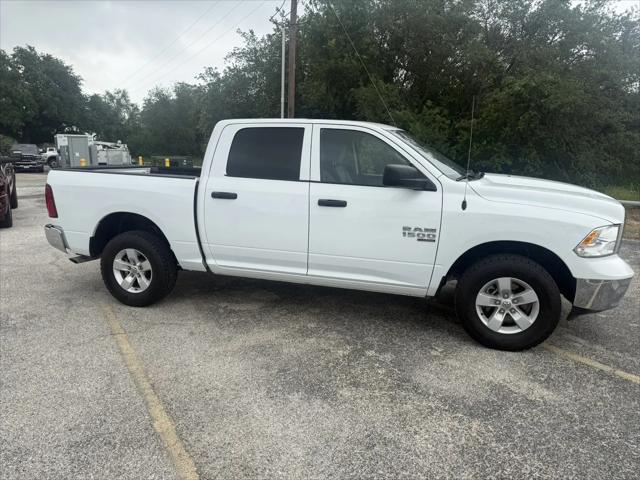 2023 Ram 1500 Classic SLT Crew Cab 4x4 5'7" Box
