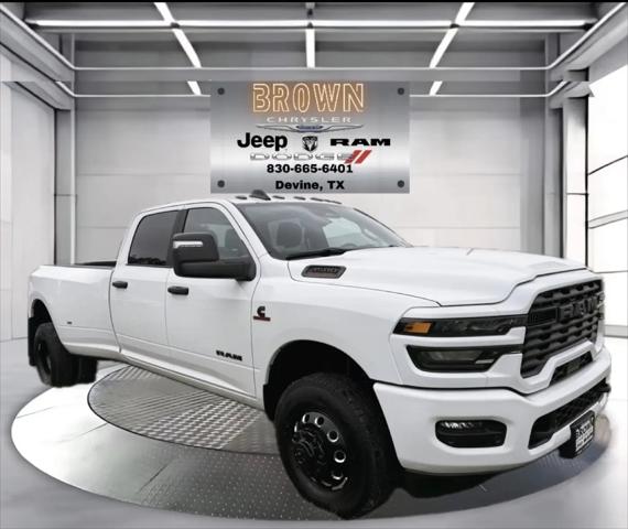 2026 Ram 3500 Lone Star Crew Cab 4x4 8' Box for sale in Devine, TX