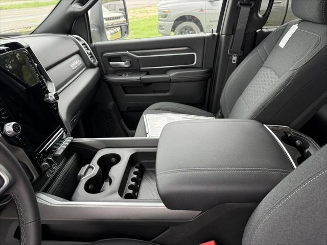 2026 Ram 3500 Lone Star Crew Cab 4x4 8' Box